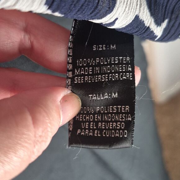 Madison Navy & White Abstract Floral Print Blouson Chiffon Sheer Top Size Medium - Picture 11 of 12